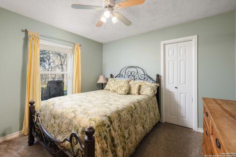 4843 Zion Hill Seguin TX 78155