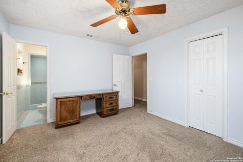 4843 Zion Hill Seguin TX 78155