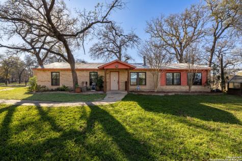 4843 Zion Hill Seguin TX 78155