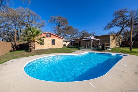 4843 Zion Hill Seguin TX 78155