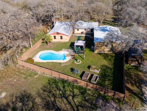 4843 Zion Hill Seguin TX 78155