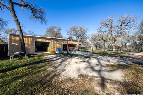 4843 Zion Hill Seguin TX 78155