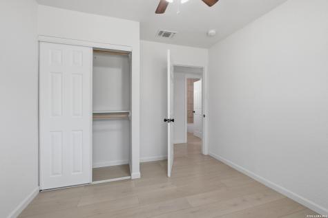 258 Antrim Drive San Antonio TX 78218