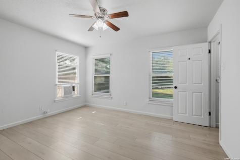 258 Antrim Drive San Antonio TX 78218