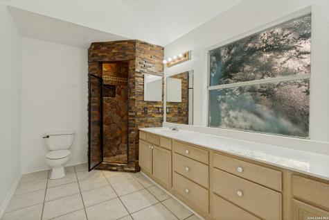 1129 Desert Gold Boerne TX 78006