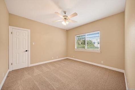 31 Royal Waters Drive San Antonio TX 78248