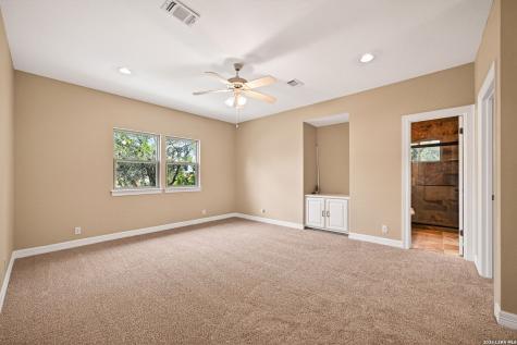 31 Royal Waters Drive San Antonio TX 78248