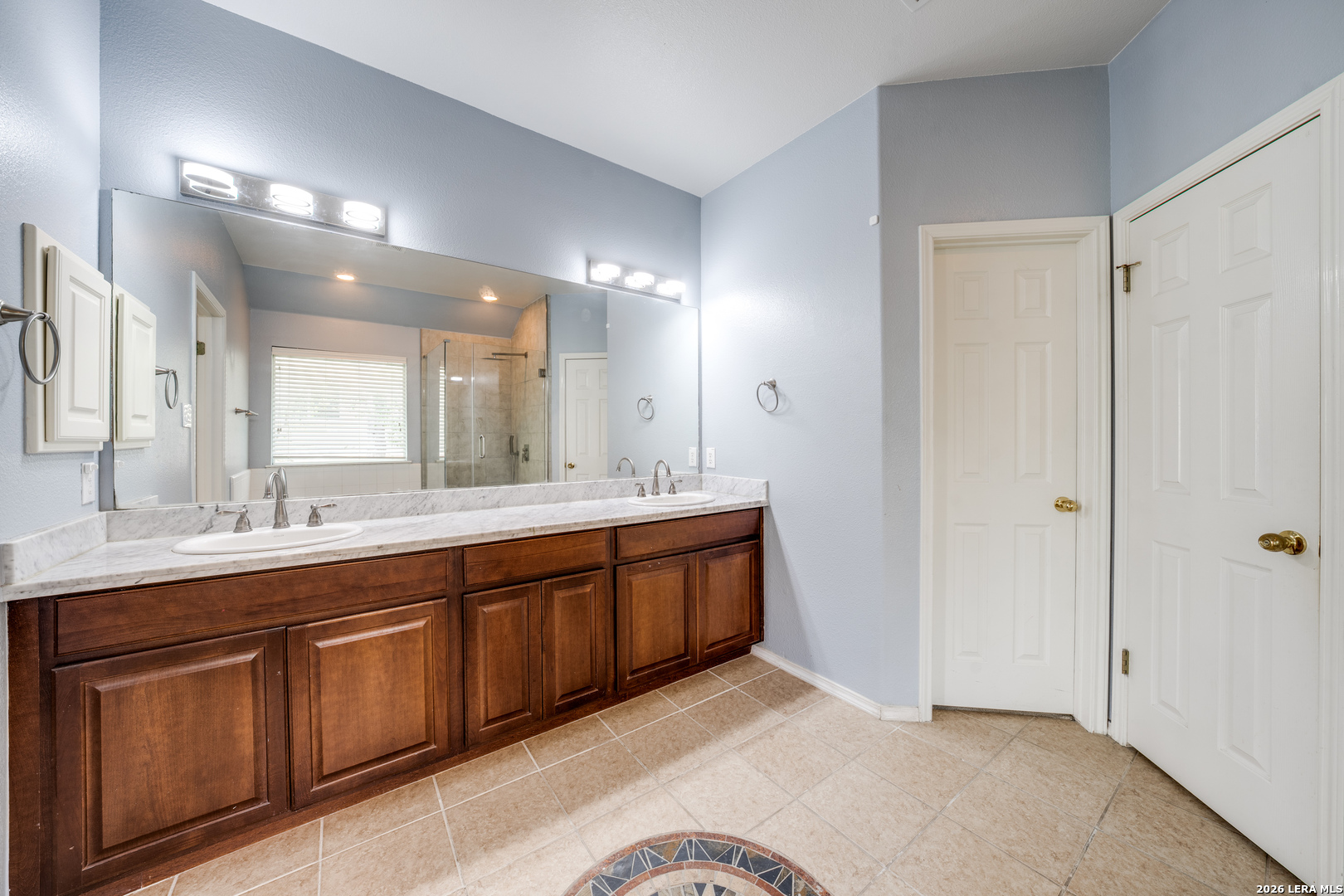 23710 Legend Crest San Antonio TX 78260