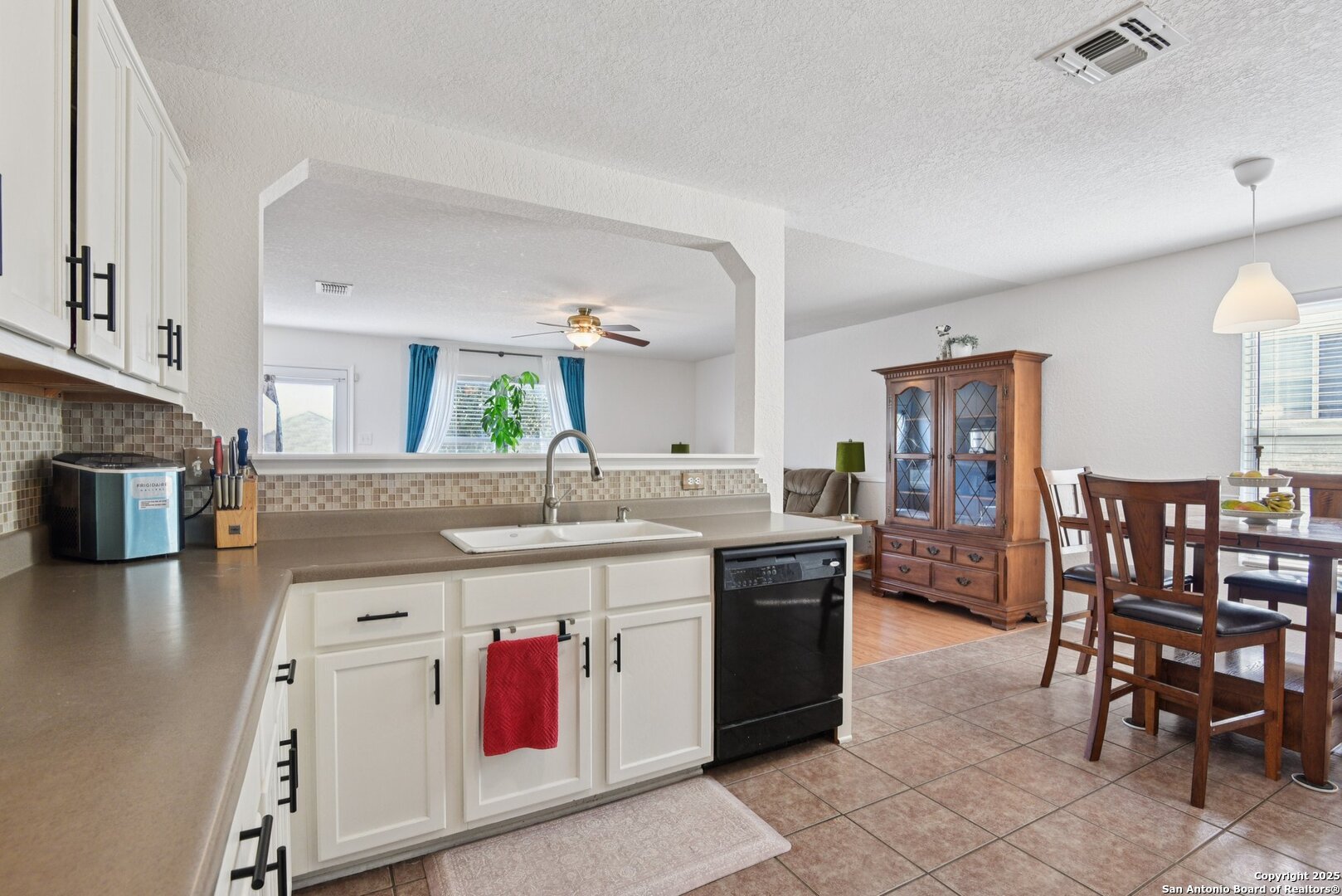 3839 Torey Mesquite San Antonio TX 78261
