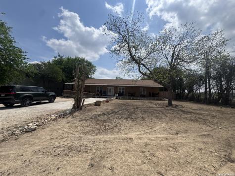 210 W Quill San Antonio TX 78228