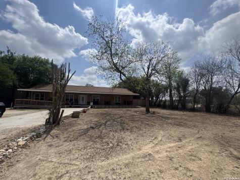 210 W Quill San Antonio TX 78228