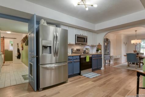 510 Rudeloff Seguin TX 78155