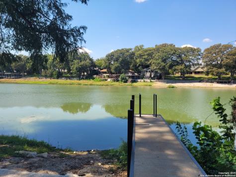 510 Rudeloff Seguin TX 78155