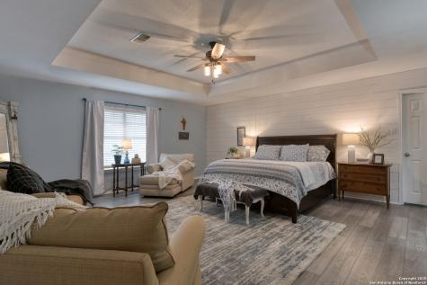 510 Rudeloff Seguin TX 78155