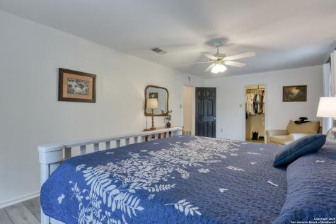 510 Rudeloff Seguin TX 78155