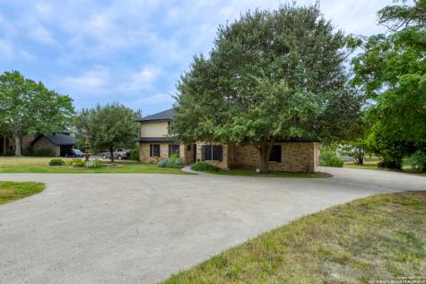 510 Rudeloff Seguin TX 78155