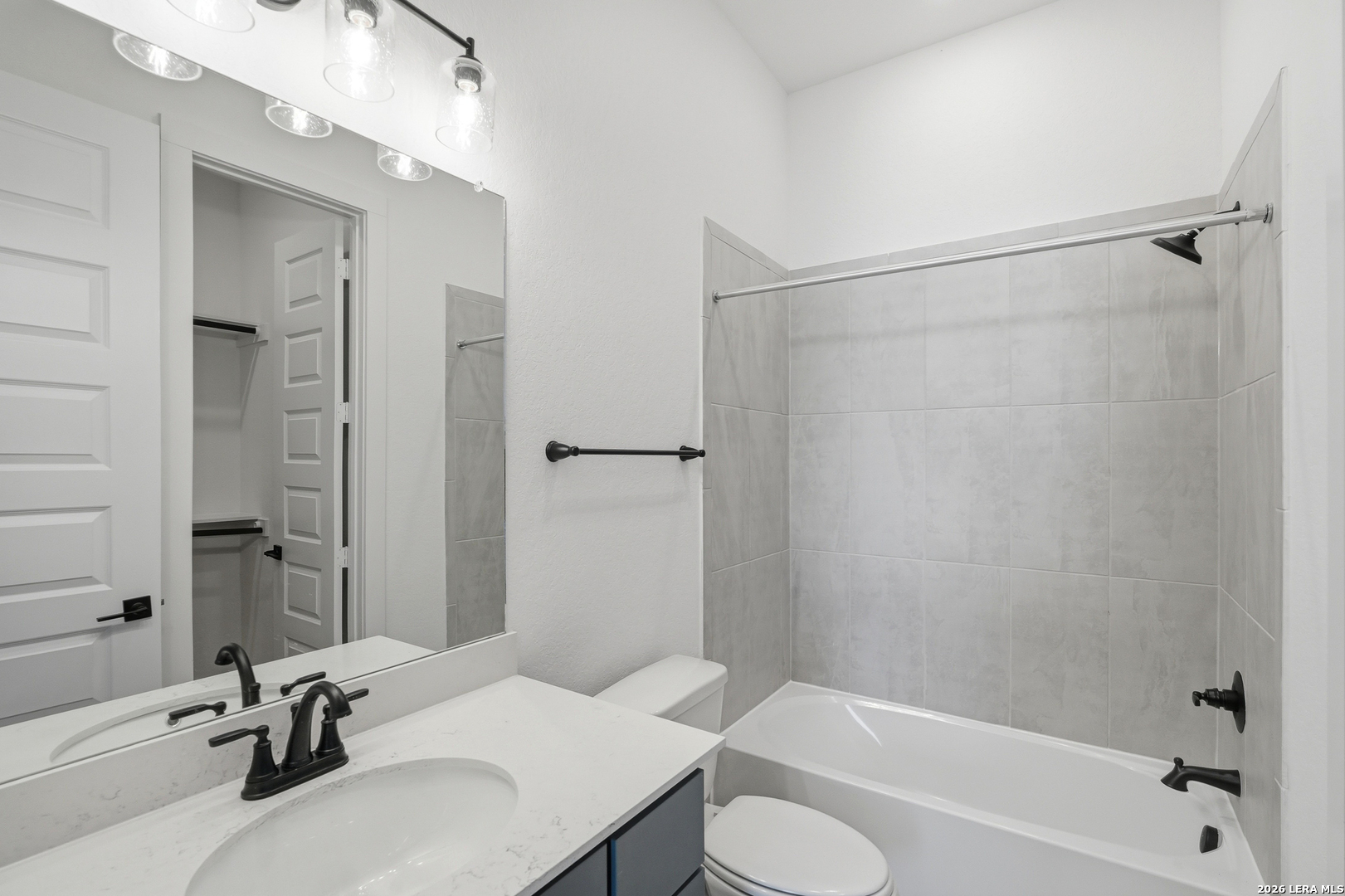 2402 Altiplano San Antonio TX 78245