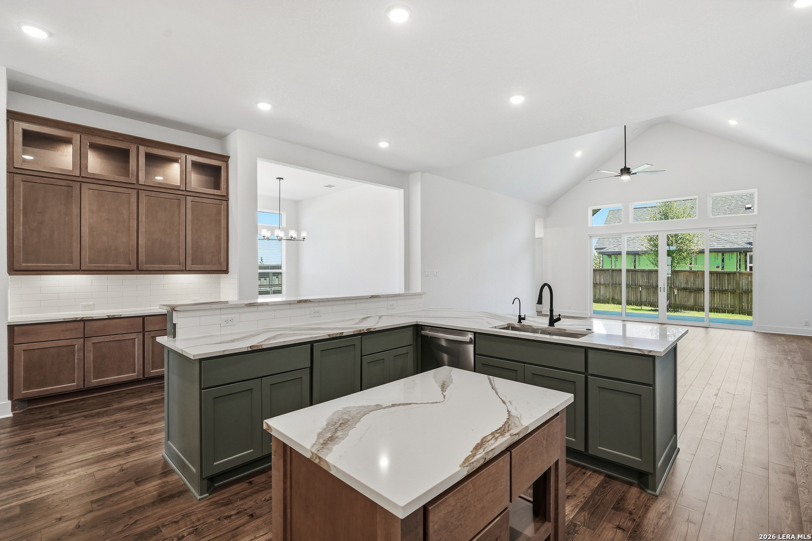 2402 Altiplano San Antonio TX 78245
