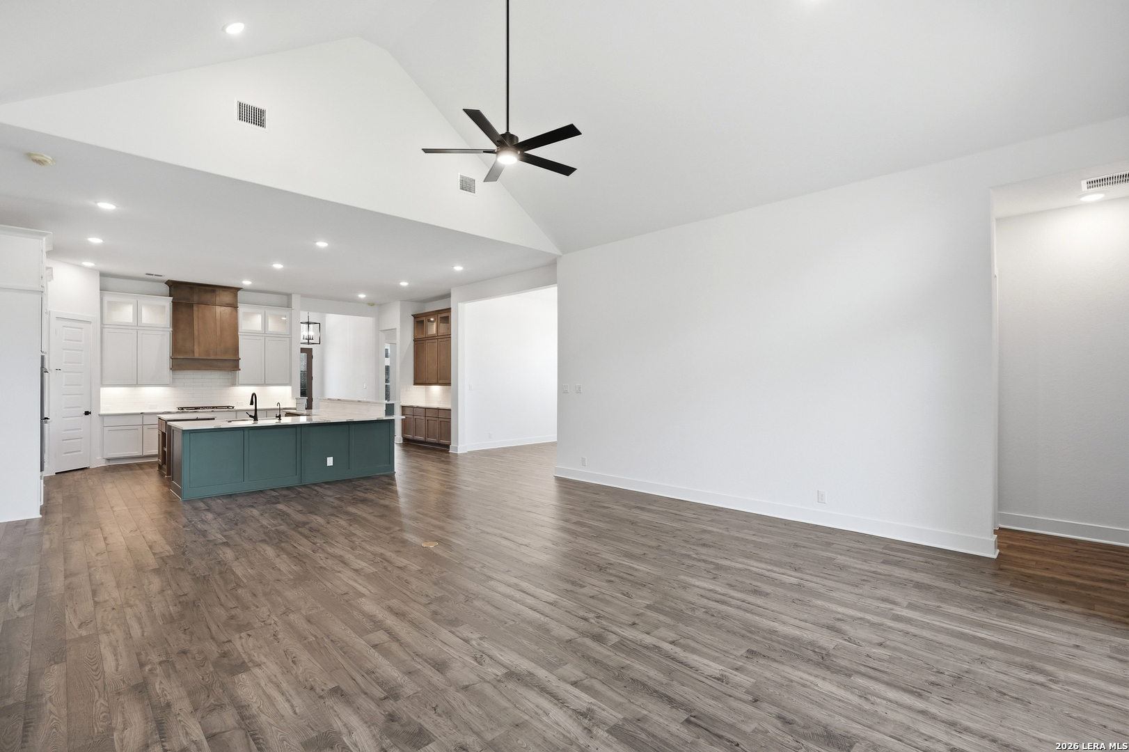 2402 Altiplano San Antonio TX 78245
