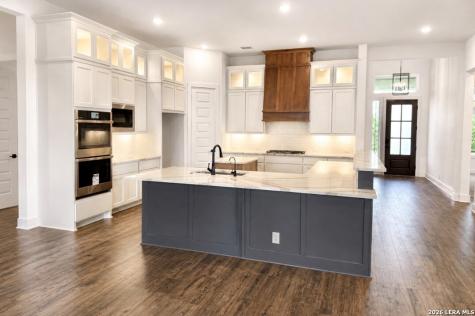 2402 Altiplano San Antonio TX 78245