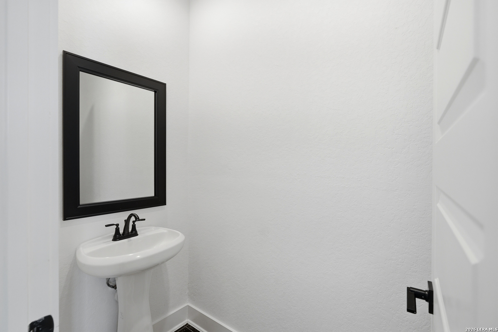 2402 Altiplano San Antonio TX 78245