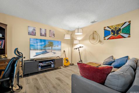 4822 Bucknell San Antonio TX 78249