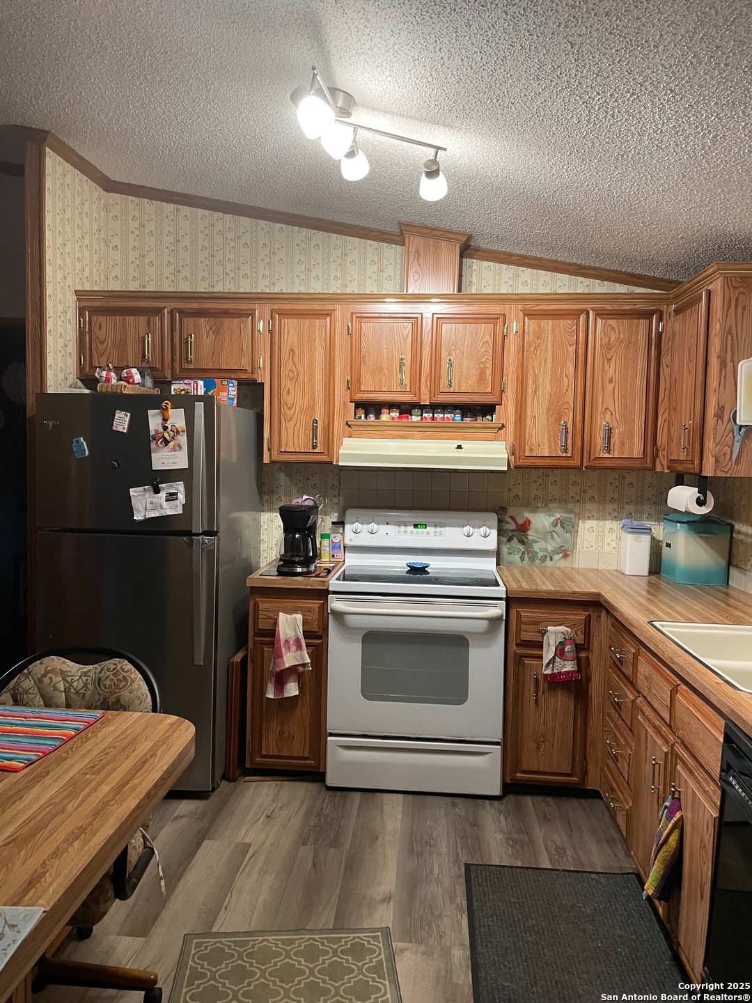 235 Scenic Pass Pipe Creek TX 78063