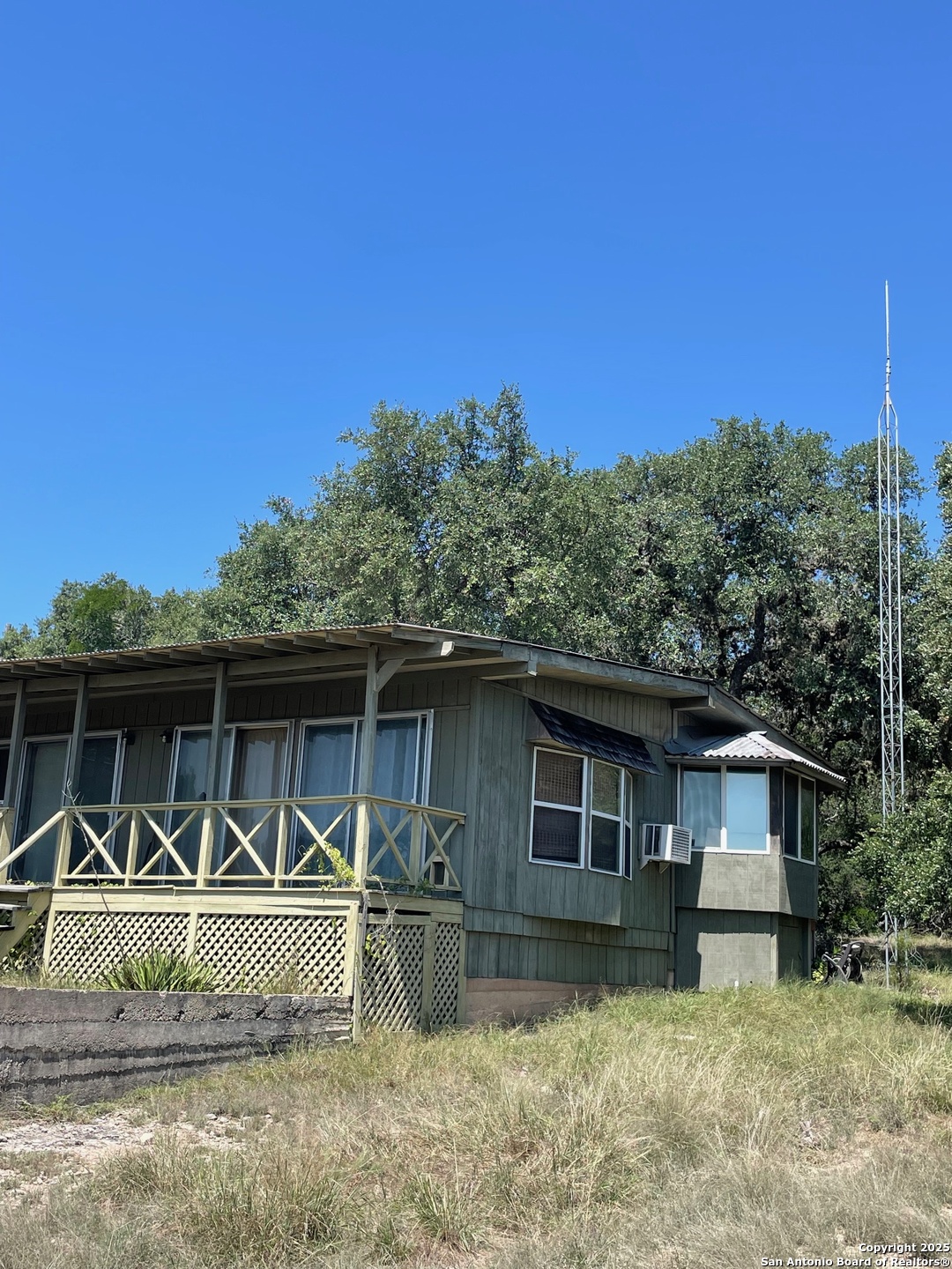 235 Scenic Pass Pipe Creek TX 78063