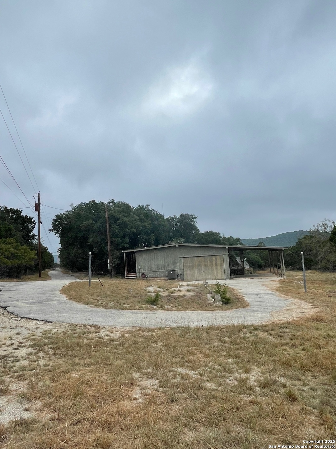 235 Scenic Pass Pipe Creek TX 78063