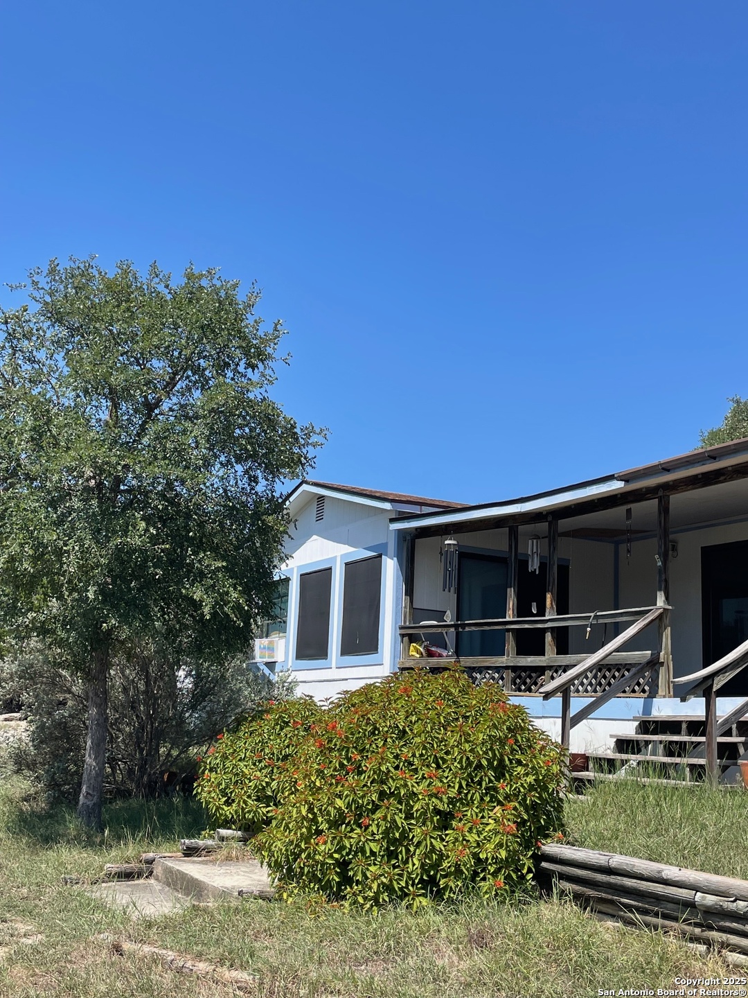 235 Scenic Pass Pipe Creek TX 78063