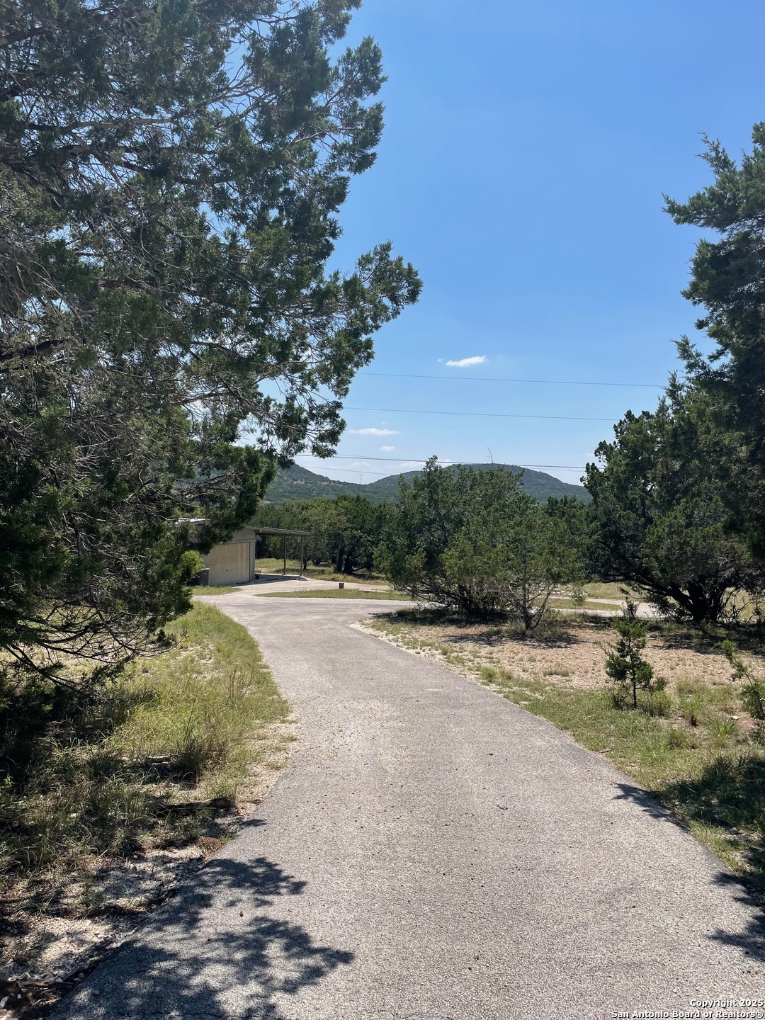 235 Scenic Pass Pipe Creek TX 78063