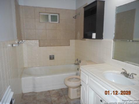 1012 Anna Drive Pleasanton TX 78064