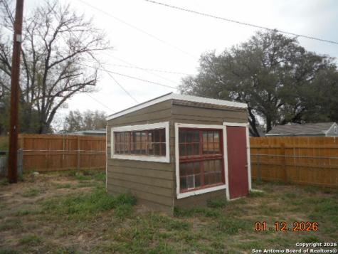 1012 Anna Drive Pleasanton TX 78064
