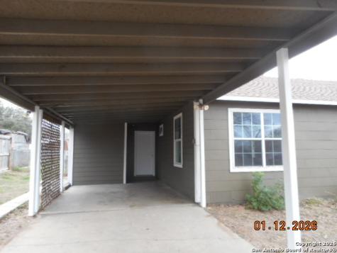 1012 Anna Drive Pleasanton TX 78064