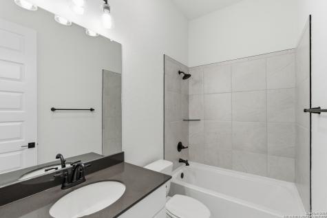 8903 Arroyo Grove San Antonio TX 78263