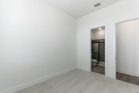 8903 Arroyo Grove San Antonio TX 78263
