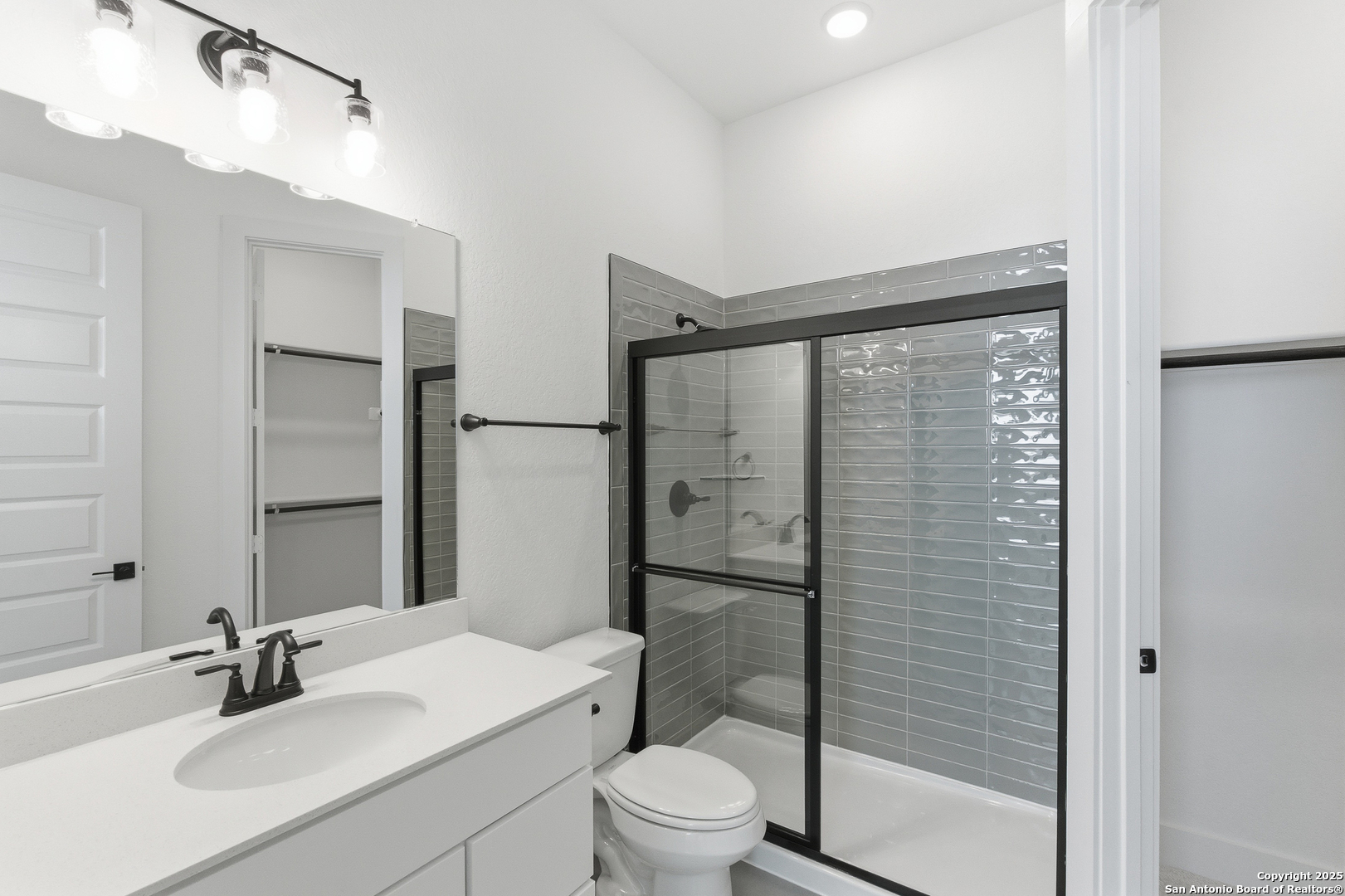 8903 Arroyo Grove San Antonio TX 78263