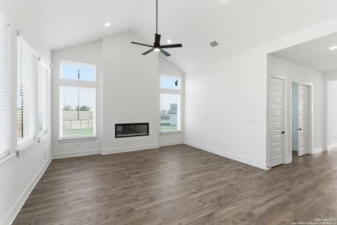 8903 Arroyo Grove San Antonio TX 78263