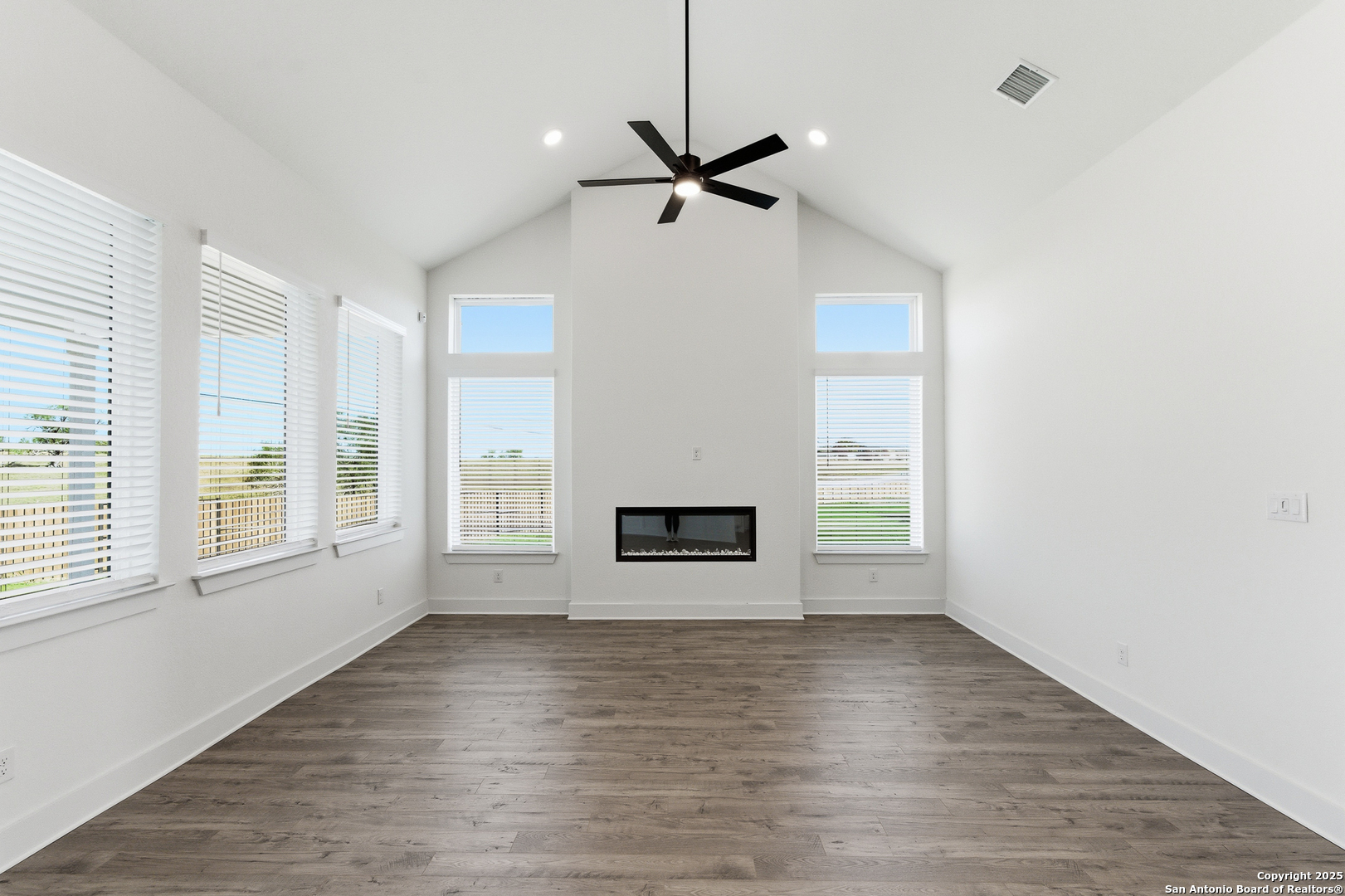 8903 Arroyo Grove San Antonio TX 78263