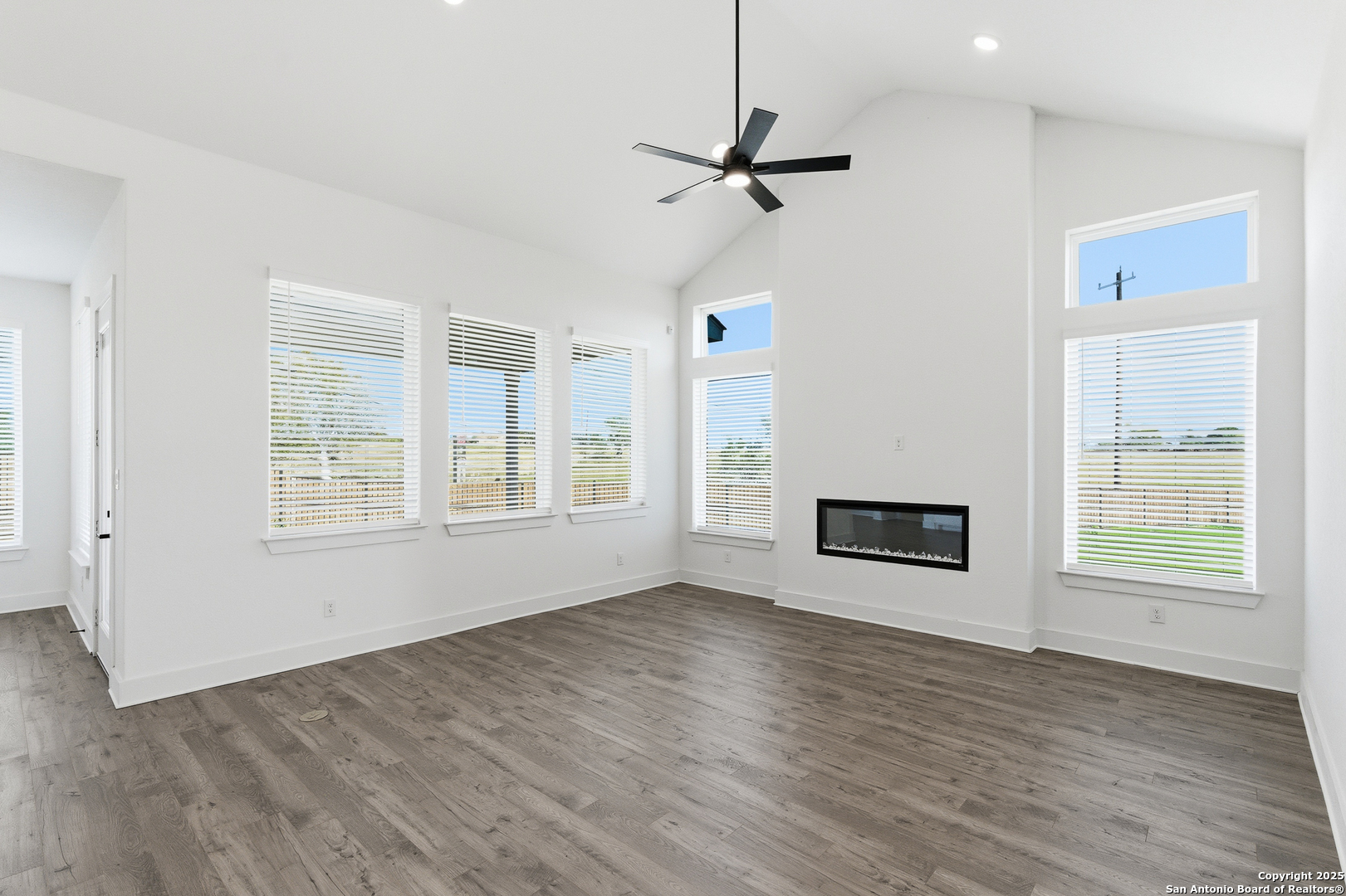 8903 Arroyo Grove San Antonio TX 78263