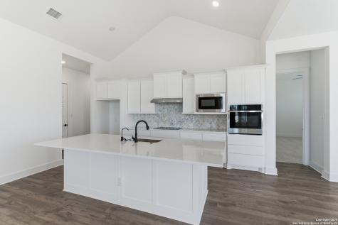 8903 Arroyo Grove San Antonio TX 78263