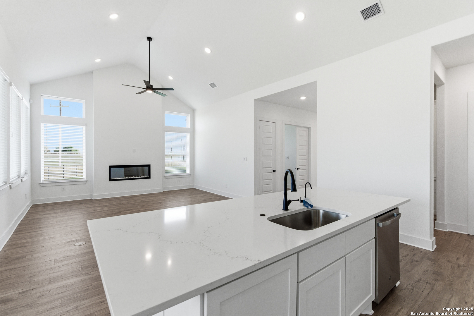 8903 Arroyo Grove San Antonio TX 78263