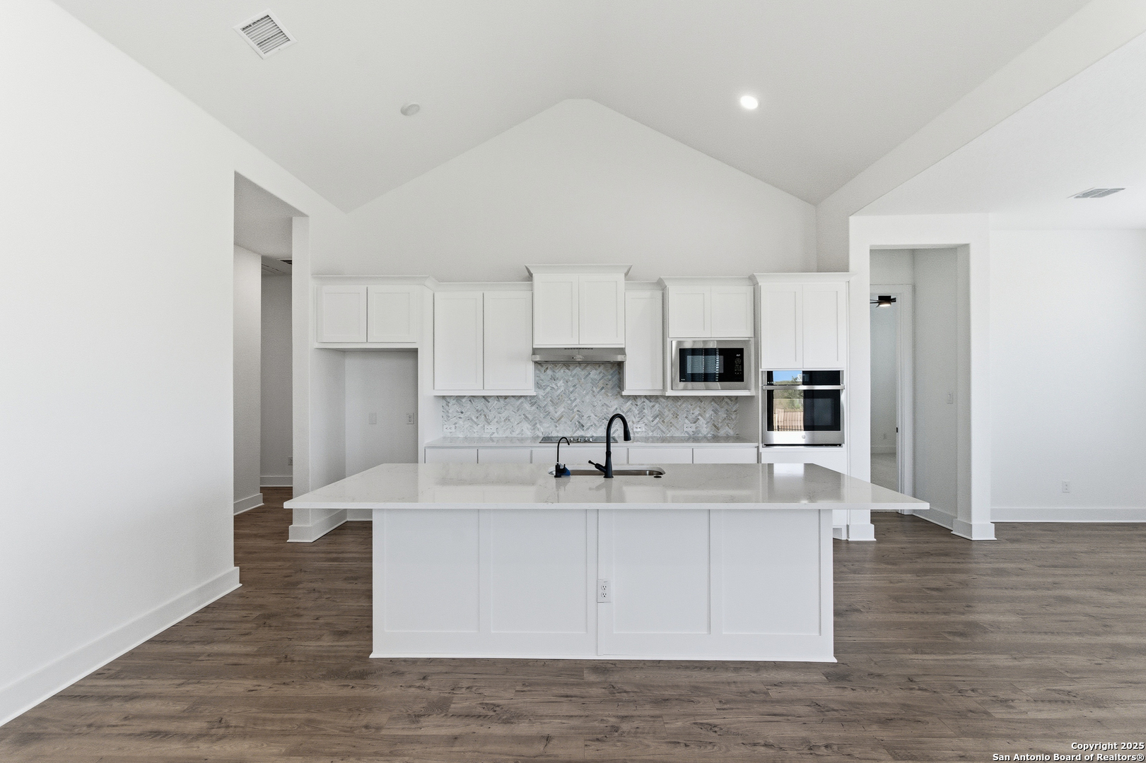 8903 Arroyo Grove San Antonio TX 78263