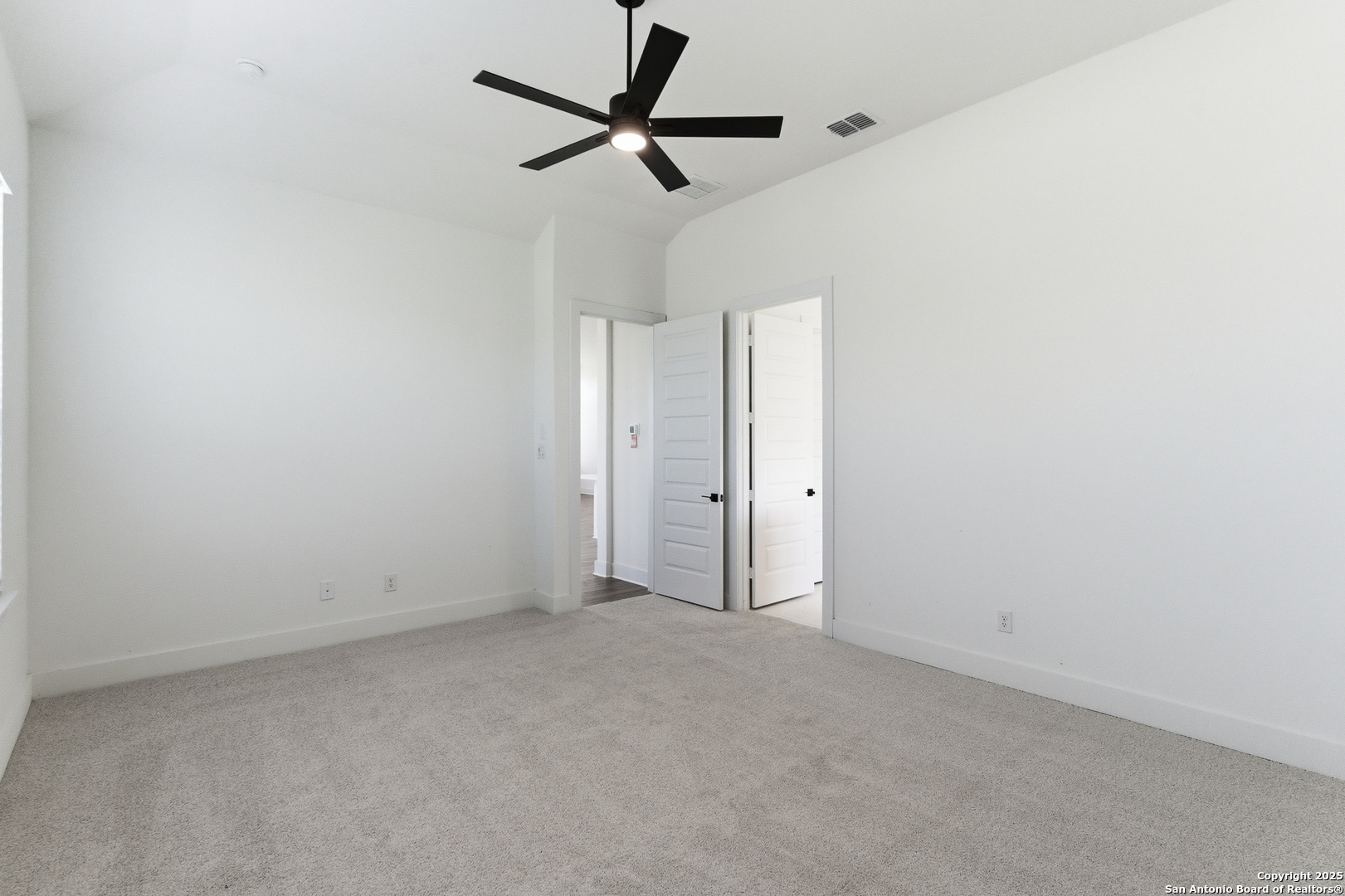 8903 Arroyo Grove San Antonio TX 78263