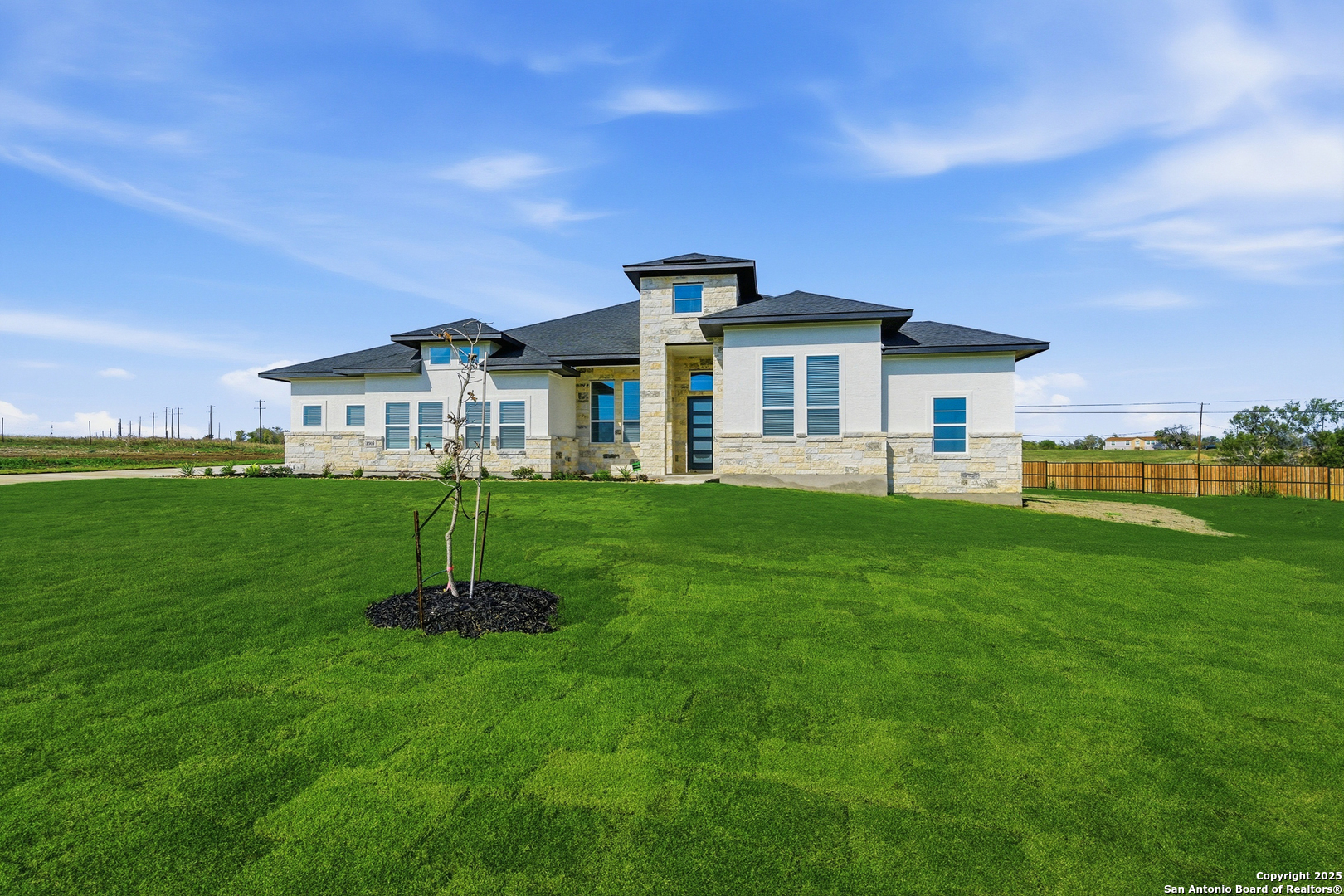 8903 Arroyo Grove San Antonio TX 78263