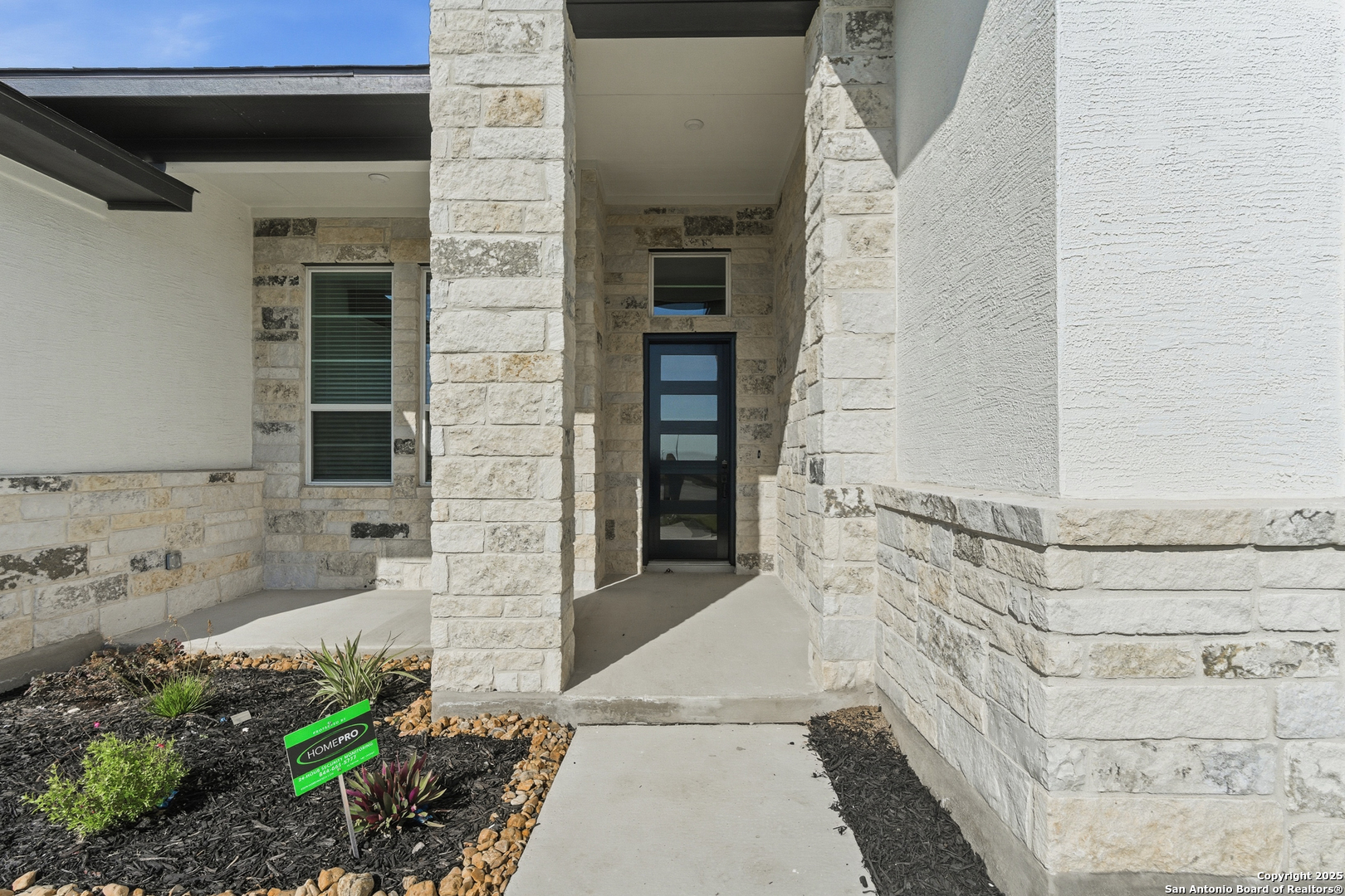 8903 Arroyo Grove San Antonio TX 78263