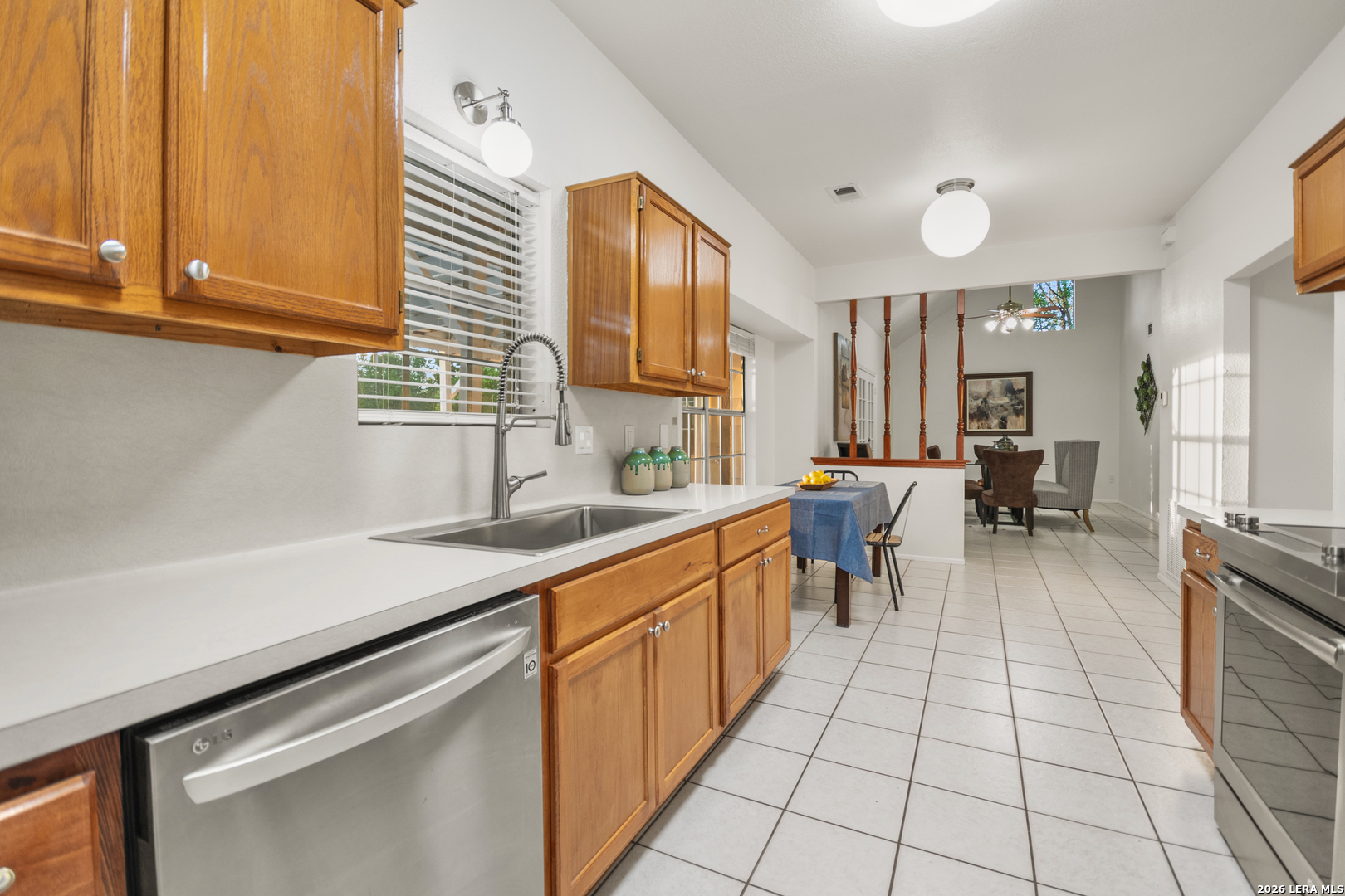 205 Rolling Oaks San Antonio TX 78253