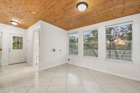205 Rolling Oaks San Antonio TX 78253