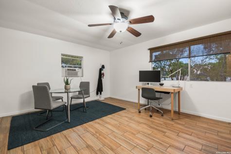 205 Rolling Oaks San Antonio TX 78253