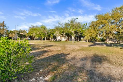 205 Rolling Oaks San Antonio TX 78253